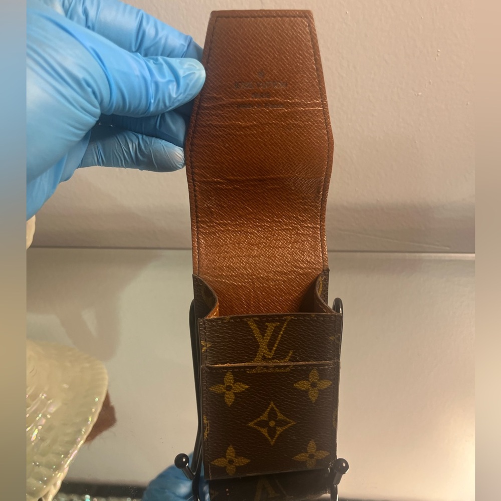 Authentic Louis Vuitton Monogram canvas  cigarette case looks new scratch - Picture 10 of 10